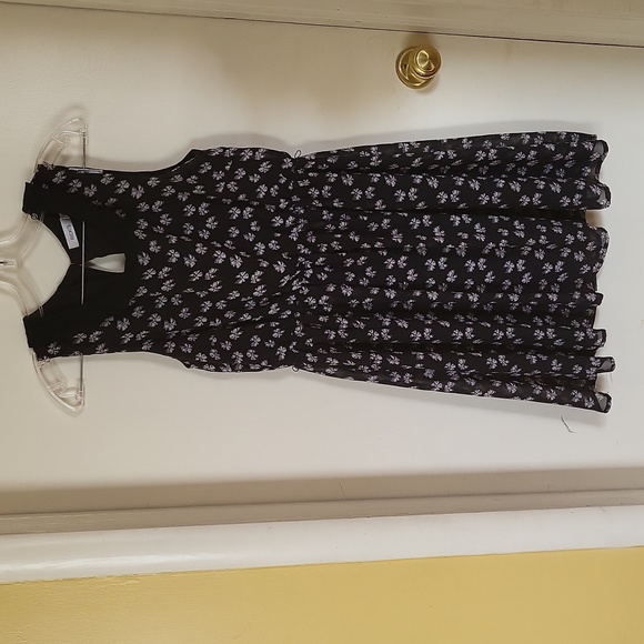 Rikki's Black And White Dress - Picture 2 of 4